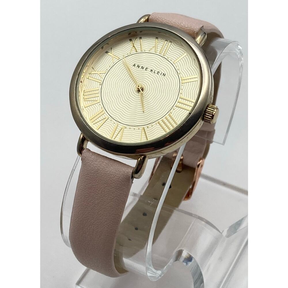 Anne Klein Y121E Women's Watch 36mm - Fresh Battery - Adjustable Band - WR 100FT - Picture 2 of 11